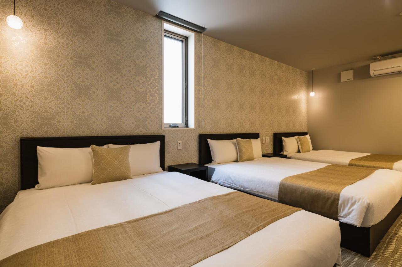 Grand Base Yakuin Odori Aparthotel Fukuoka  Exteriör bild