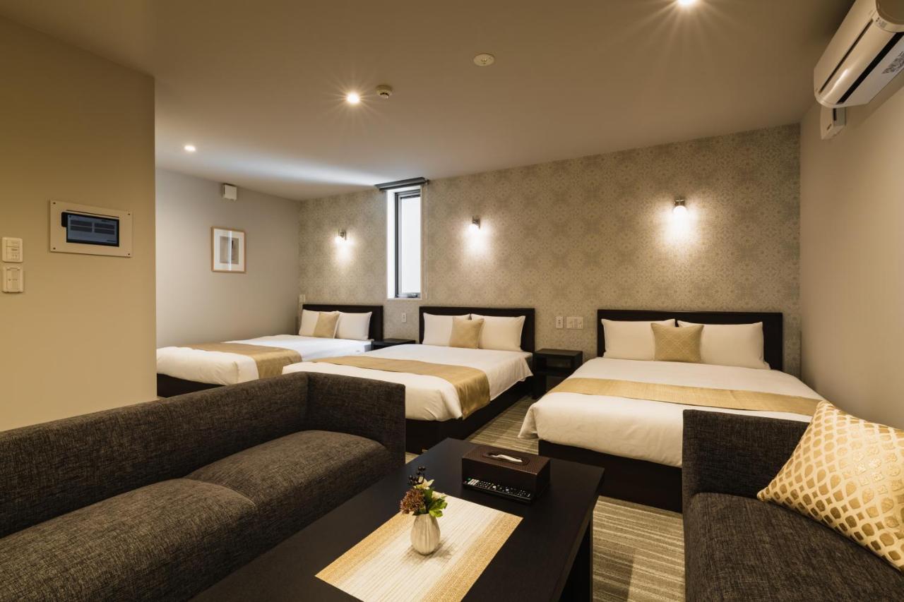 Grand Base Yakuin Odori Aparthotel Fukuoka  Exteriör bild